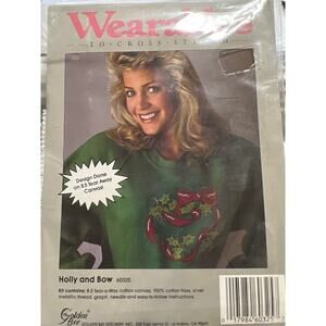 NWB Golden Bee Wearables To Cross-Stitch "Holly and Bow" Christmas Tear-Away Des